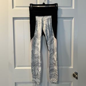 24. Women’s Athleta Full Length Leggings